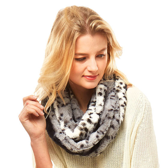 Beige Animal Pattern Faux Fur Infinity Scarf, on trend & fabulous, a luxe addition to any cold-weather ensemble. Great for daily wear in the cold winter to protect you against chill, classic infinity-style scarf & amps up the glamour with plush material that feels amazing snuggled up against your cheeks.