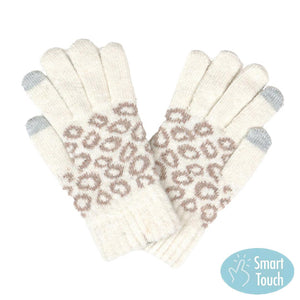 Ivory Leopard Patterned Smart Gloves, drag out your dashing look and gives you warmth on cold days. These warm gloves will allow you to use your electronic device and touch screens with ease. The attractive leopard pattern exposes the bold look and trendy appearance. Perfect Gift for this winter!