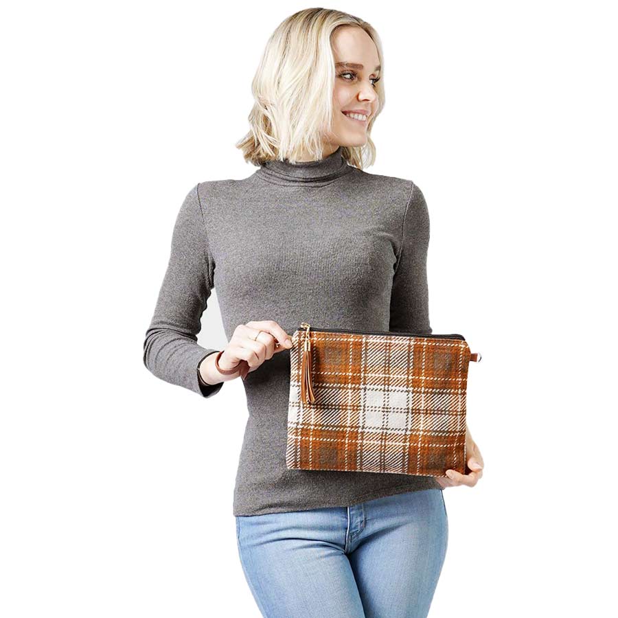 Ivory Plaid Check Crossbody Clutch Bag, comes with attached and detached straps to ensure the easy carrying and comfortability. It looks like ultimate fashionista while carrying this trendy Crossbody Clutch Bag! Easy to carry specially when you need hands-free and lightweight to run errands or a night out on the town. It will be your new favorite accessory to hold onto all your necessary items. Perfect Gift for Birthday, Holiday, Christmas, New Years, etc.