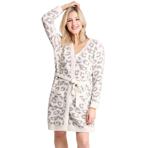 Light Gray Leopard Patterned Cozy Robe. These leopard themed multi-purpose ponchos are wonderfully versatile and can be worn in many different ways: as a poncho; a shrug; a cardigan; a scarf; a snood; and a shawl. Timeless beautiful Poncho is ensure your upper body stays perfectly warm when the temperatures drop. A fashionable eye catcher, will quickly become one of your favorite accessories, the thickness is perfect for autumn winter and spring, fine gift for women, girl, mom.
