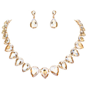 Lt Col Topaz Teardrop Stone Link Evening Necklace, get ready with this teardrop stone necklace to receive the best compliments on any special occasion. Put on a pop of color to complete your ensemble and make you stand out on special occasions. It looks so pretty, bright, and elegant on any special occasion. Stunning evening necklace will sparkle all night long making you shine like a diamond.