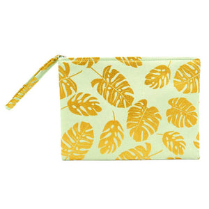 Mint Metallic Tropical Leaf Patterned Pouch Clutch Bag, look like the ultimate fashionista even when carrying a small pouch for your money or credit cards. Great for when you need something small to carry or drop in your bag. Perfect for grab and go errands, keep your keys handy & ready for opening doors as soon as you arrive.