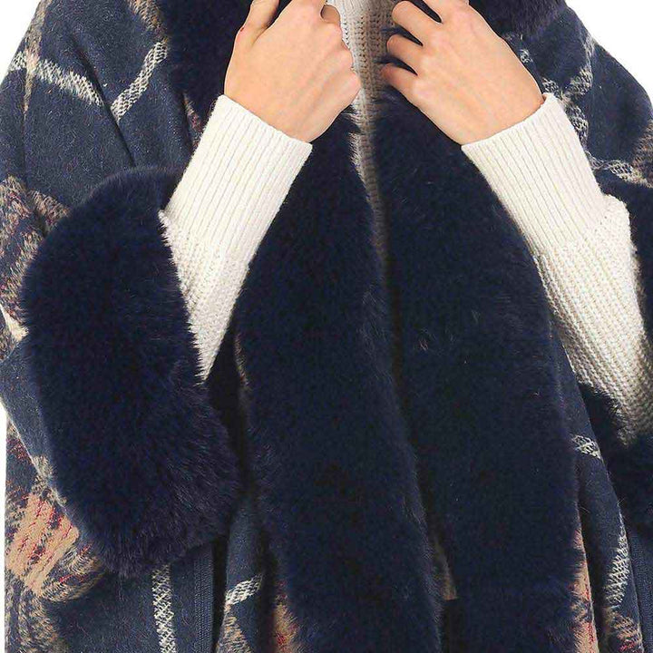 Navy Plaid Pattern With Solid Faux Fur Trim Edge, is the perfect representation of beauty and comfortability for this winter. It will surely make you stand out with its beautiful color variation. It goes with every winter outfit and gives you a unique yet beautiful outlook everywhere. It ensures your upper body keeps perfectly toasty when the temperatures drop. You can throw it on over so many pieces elevating any casual outfit!