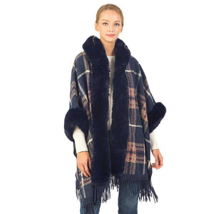 Navy Plaid Pattern With Solid Faux Fur Trim Edge, is the perfect representation of beauty and comfortability for this winter. It will surely make you stand out with its beautiful color variation. It goes with every winter outfit and gives you a unique yet beautiful outlook everywhere. It ensures your upper body keeps perfectly toasty when the temperatures drop. You can throw it on over so many pieces elevating any casual outfit!