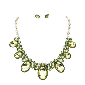 Olive Green Oval Marquise Glass Crystal Collar Necklace. These gorgeous Crystal pieces will show your class in any special occasion. The elegance of these Crystal goes unmatched, great for wearing at a party! Perfect jewelry to enhance your look. Awesome gift for birthday, Anniversary, Valentine’s Day or any special occasion.