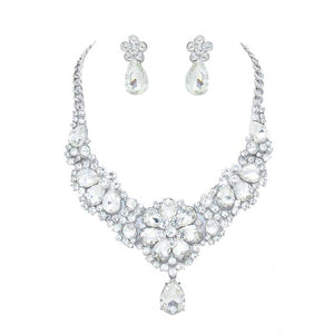 Rhodium Floral Crystal Rhinestone Evening Necklace, is a stunning jewelry set that will sparkle all night long making you shine out like a diamond. This awesome jewelry set will make you stand out from the crowd on any special occasion and show your perfect class. A piece of perfect jewelry set for a night out on the town or a black tie party, baby showers, weddings, birthdays, receptions, or any other special occasion.