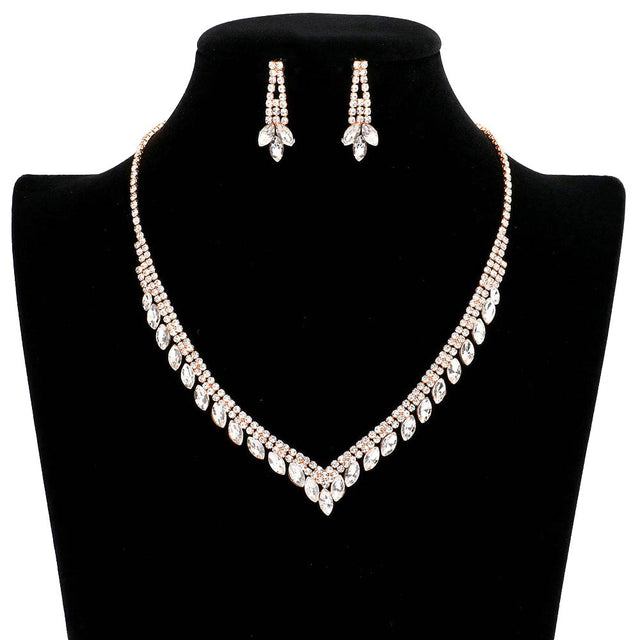 Rose Gold Christal Rhinestone Pave Necklace, enhance your attire with these vibrant beautiful rhinestone pave necklaces to dress up or down your look. Look like the ultimate fashionista with this Christal rhinestone necklace! add something special to your outfit! It will be your new favorite accessory.