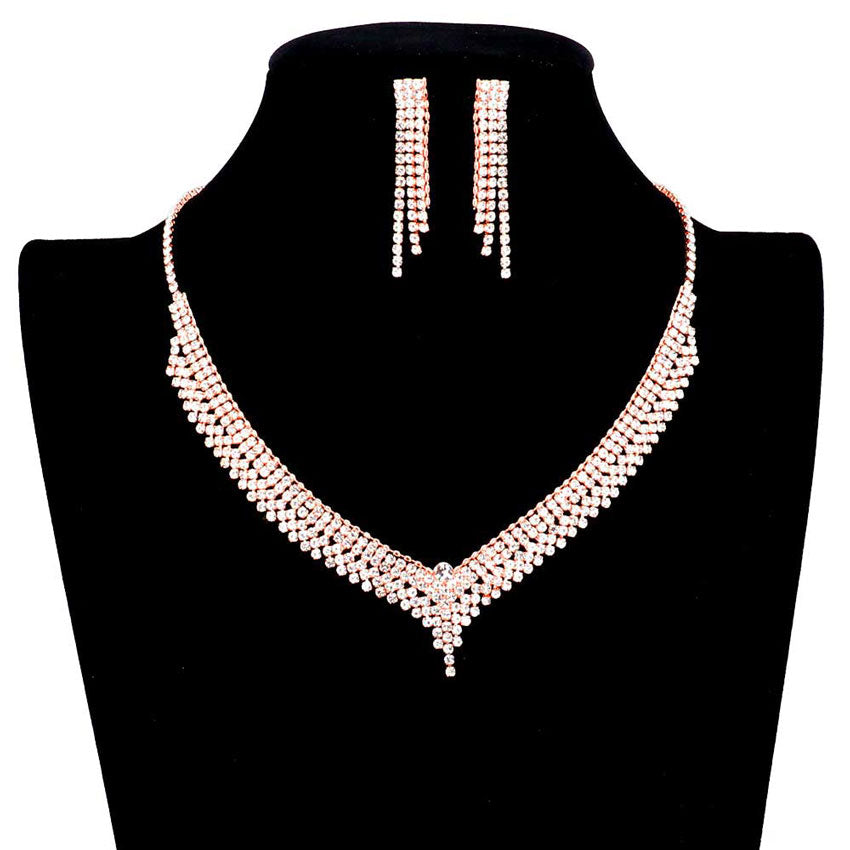 Rose Gold Round Stone Centered Rhinestone Necklace, Beautifully crafted design adds a gorgeous glow to any outfit. Jewelry that fits your lifestyle! stunning necklace will sparkle all night long making you shine out like a diamond. perfect for a night out on the town or a black tie party, Perfect Gift, Birthday, Anniversary, Prom, Mother's Day Gift, Thank you Gift.