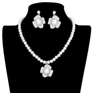 Silver Floral Pearl Rhinestone Pave Collar Necklace, Wear a pop of shine to complete your ensemble with perfect beauty with extra luxe. The perfect accessory for adding the right amount of shimmer and a touch of class to special events. These classy pearl necklaces are perfect for Party, Wedding, Evening, and even everyday wear. Awesome gift for birthday, Anniversary, Valentine’s Day, or any special occasion. Show your ultimate class!