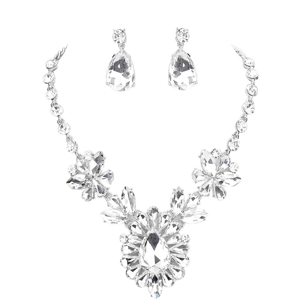 Silver Teardrop Stone Cluster Evening Necklace is an excellent jewelry set that will sparkle all night long making you shine like a diamond. This stunning jewelry set will make you stand out from the crowd on any special occasion and show your perfect class. 