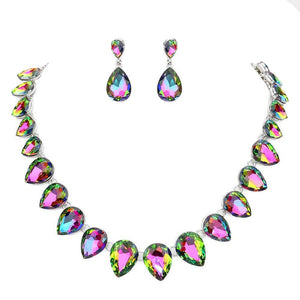Vitrail  Teardrop Stone Link Evening Necklace. Wear together or separate according to your event, versatile enough for wearing straight through the week, perfectly lightweight for all-day wear, coordinate with any ensemble from business casual to everyday wear, the perfect addition to every outfit.