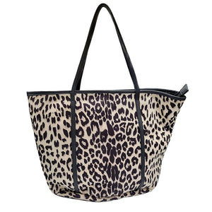 White Faux Leather Leopard Patterned Shoulder Bag. Look like the ultimate fashionista carrying this small quilted bag! It will be your new favorite accessory. Easy to carry specially lightweight ideal for a night out on the town. Perfect Gift for Birthday, Holiday, Christmas, New Years, Anniversary, Valentine's day.