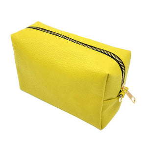 Yellow Solid Mini Crossbody Bag, The Crossbody bag with an Solid color that will go with any outfit. perfect for makeup, money, credit cards, keys or coins, comes with a strap for easy carrying, light and simple. Put it in your bag and find it quickly with it's bright colors. Great for running small errands while keeping your hands free. Crossbody bags always stay in trend because of an extra added comfort edge.